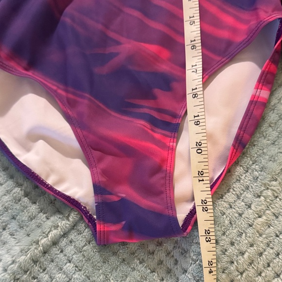 Bundle black & white, purple/pink leotards gymnastics size 10/11 - Picture 5 of 7